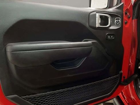 Used 2025 Jeep Wrangler Unlimited Rubicon 4xe w/ Safety Group image 88