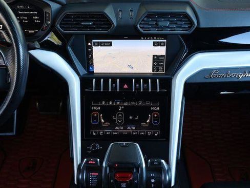 Used 2019 Lamborghini Urus AWD/4WD image 37