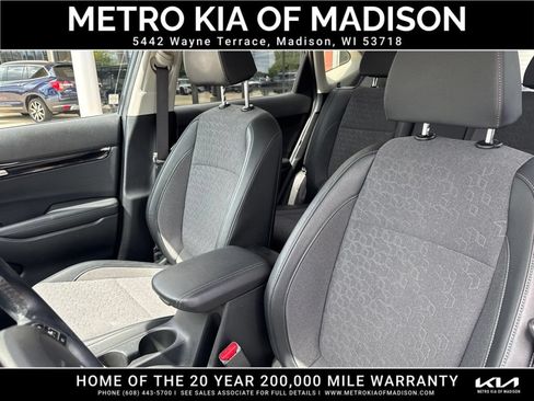 Used 2024 Kia Seltos S AWD/4WD image 15
