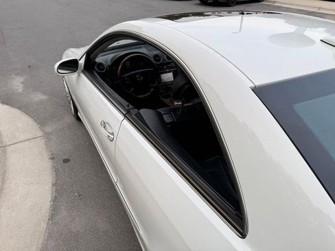Used 2008 Mercedes-Benz CLK 350 Coupe image 13