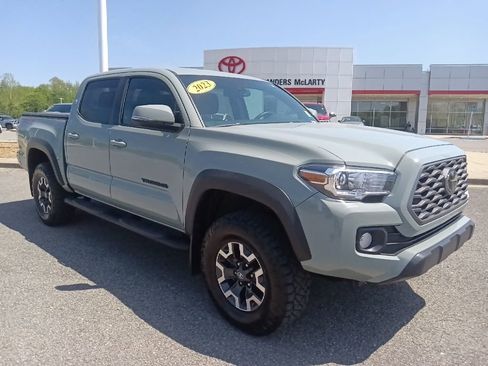 Used 2023 Toyota Tacoma TRD Off-Road AWD/4WD image 1