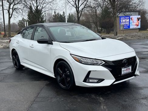 Certified 2023 Nissan Sentra SR w/ Midnight Edition Package image 3