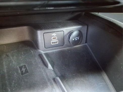 Used 2024 Ford Escape ST-Line Elite w/ Premium Technology Package AWD/4WD image 25