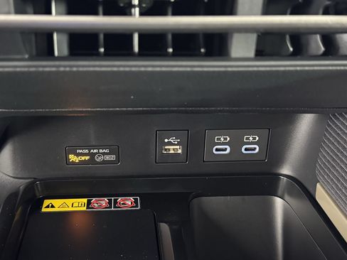 New 2026 Toyota Camry SE FWD image 3