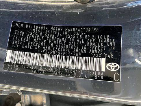 Used 2024 Toyota Corolla LE FWD image 31