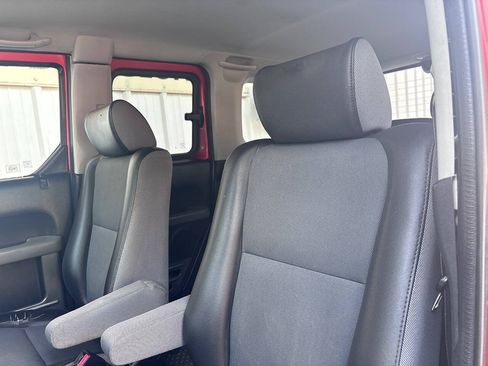 Used 2004 Honda Element EX image 21