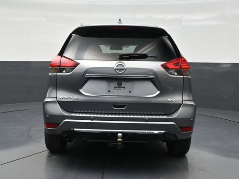 Used 2017 Nissan Rogue SV FWD image 4