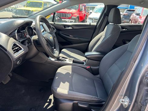 Used 2019 Chevrolet Cruze LT FWD image 26