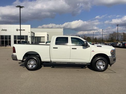 New 2026 RAM 2500 Tradesman AWD/4WD image 8