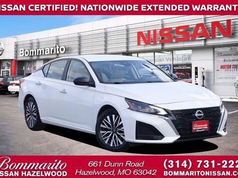 Used 2025 Nissan Altima 2.5 SV FWD image 1