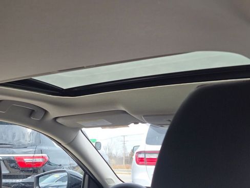 New 2026 Nissan Sentra SR w/ SR Premium Package FWD image 10