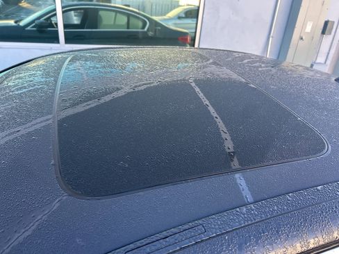 Used 2019 BMW 530e image 13