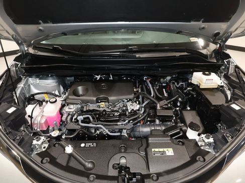 Used 2025 Toyota Sienna XLE image 29