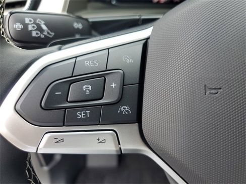 New 2026 Volkswagen Atlas Cross Sport SE image 31