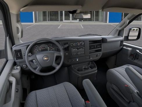 New 2026 Chevrolet Express 2500 Extended RWD image 15
