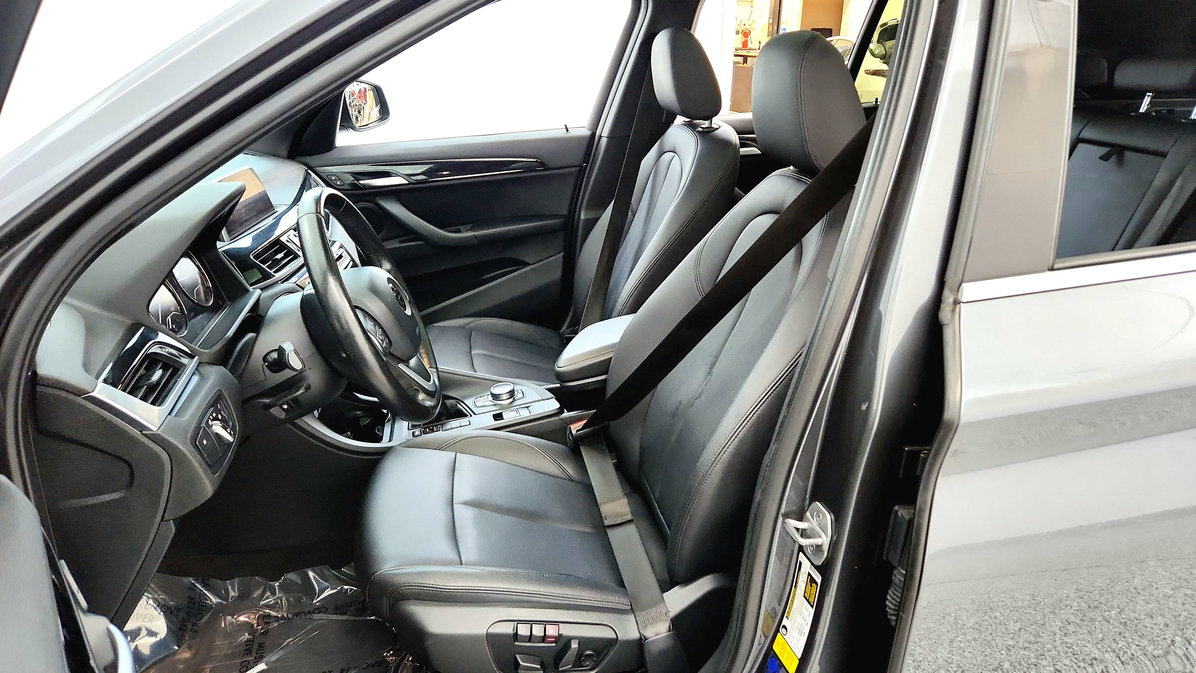 Used 2018 BMW X1 sDrive28i w/ Convenience Package FWD image 27