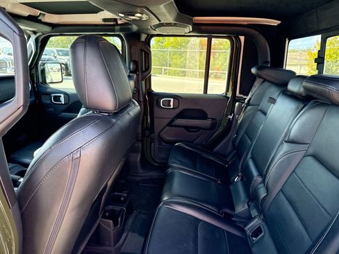 Used 2021 Jeep Gladiator Overland w/ Popular Equipment Package image 23