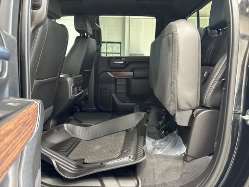 Used 2022 Chevrolet Silverado 3500 High Country image 19