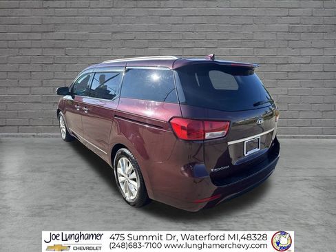 Used 2017 Kia Sedona EX FWD image 5
