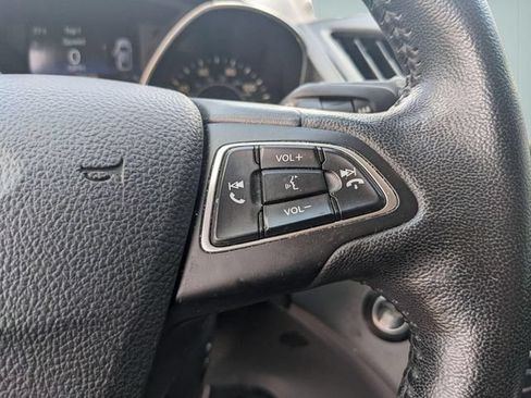 Used 2019 Ford Escape SEL AWD/4WD image 20