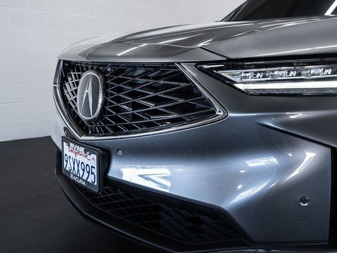 Certified 2025 Acura MDX w/ Technology Package image 10