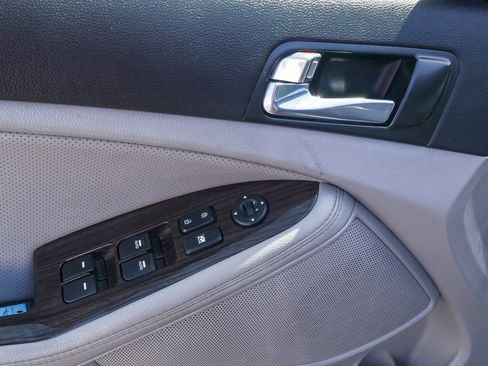 Used 2015 Kia Optima EX image 19