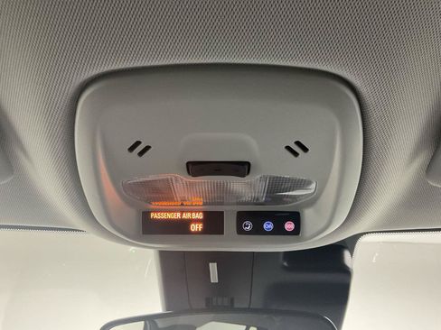 Certified 2025 Chevrolet Trax ACTIV w/ Driver Confidence Package FWD image 17