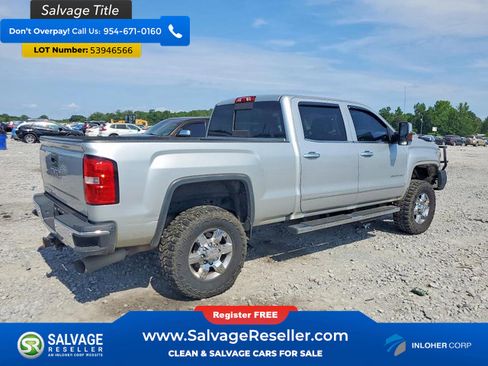 Used 2019 GMC Sierra 2500 SLT w/ Duramax Plus Package AWD/4WD image 4