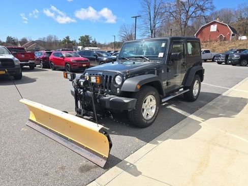 Used 2017 Jeep Wrangler Sport image 3