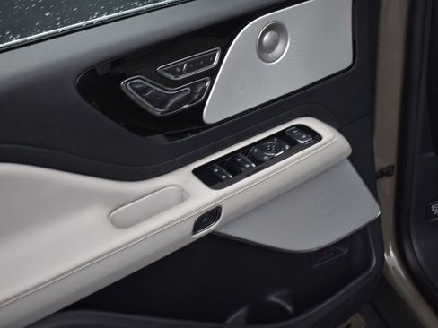 New 2025 Lincoln Aviator Reserve w/ Equipment Group 201A AWD/4WD image 9