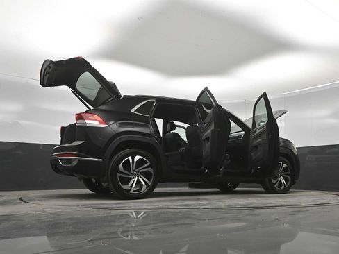 Used 2021 Volkswagen Atlas Cross Sport SEL Premium AWD/4WD image 44