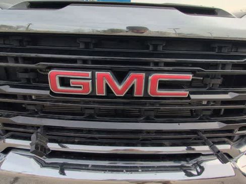 Certified 2022 GMC Sierra 3500 Pro w/ Convenience Package image 28