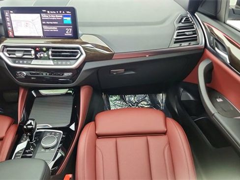 Used 2025 BMW X4 xDrive30i image 39