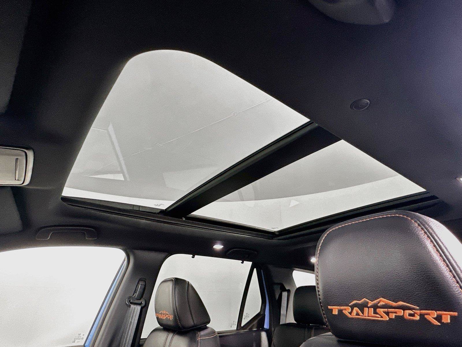 Certified 2025 Honda Pilot TrailSport image 17