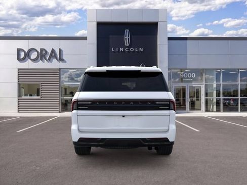 New 2025 Lincoln Navigator Black Label AWD/4WD image 5