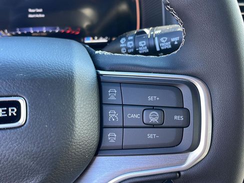 New 2026 Jeep Grand Wagoneer Base image 14