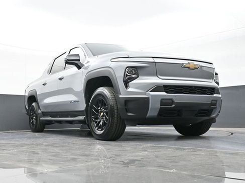 New 2025 Chevrolet Silverado EV LT AWD/4WD image 45