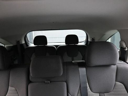 Used 2023 Kia Sorento LX FWD image 13