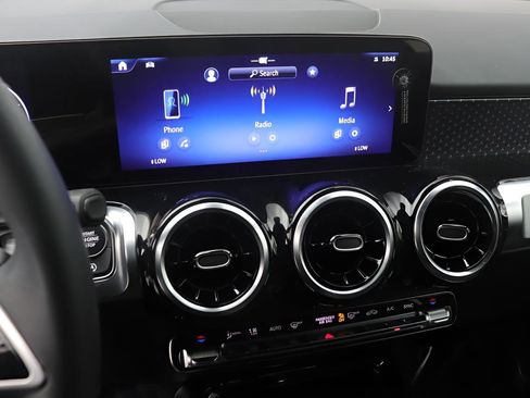 Certified 2026 Mercedes-Benz GLB 250 image 9