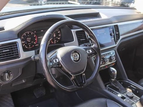 Used 2018 Volkswagen Atlas SEL Premium image 22