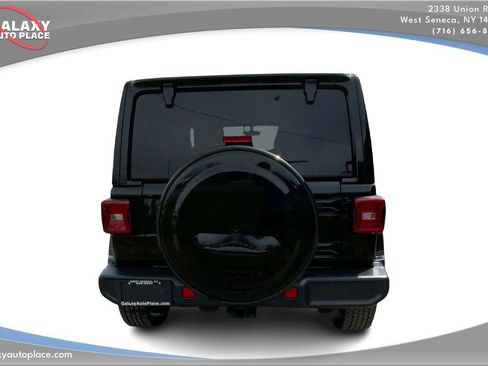 Used 2019 Jeep Wrangler Unlimited Sahara w/ Dual Top Group image 6