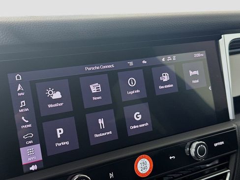 Certified 2026 Porsche Macan AWD/4WD image 15
