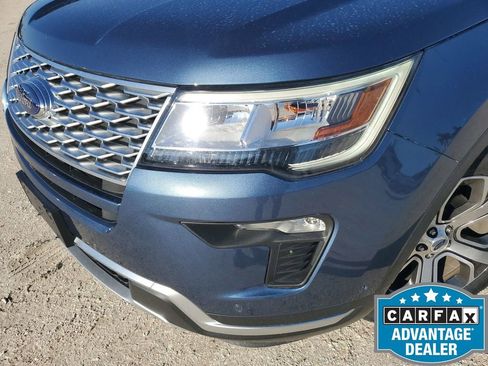 Used 2019 Ford Explorer Platinum image 17