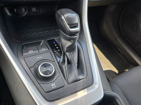 Used 2023 Toyota RAV4 SE w/ SE Grade Weather Package image 22