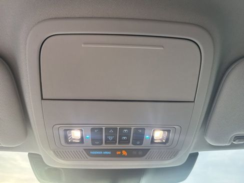 Used 2024 Ford Explorer XLT w/ Equipment Group 202A image 19