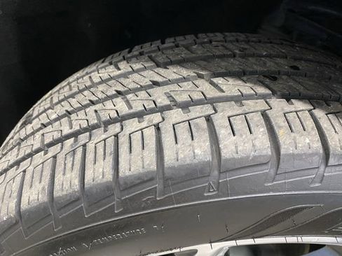 Used 2021 Ford Edge SEL image 34