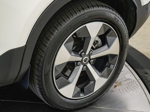 Certified 2026 Volvo XC40 B5 Plus AWD/4WD image 12