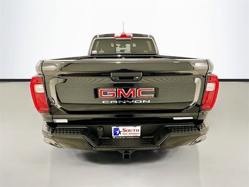 New 2026 GMC Canyon Elevation w/ Convenience Package image 6
