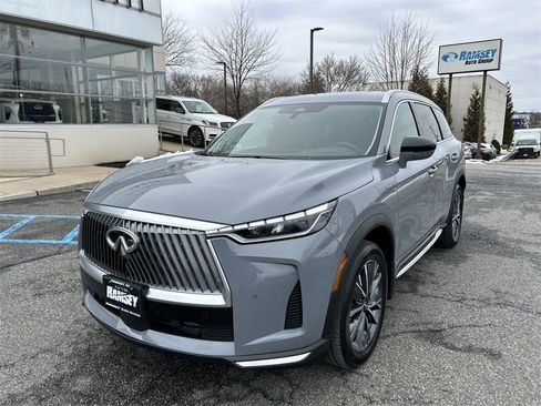 New 2026 INFINITI QX60 Luxe image 4