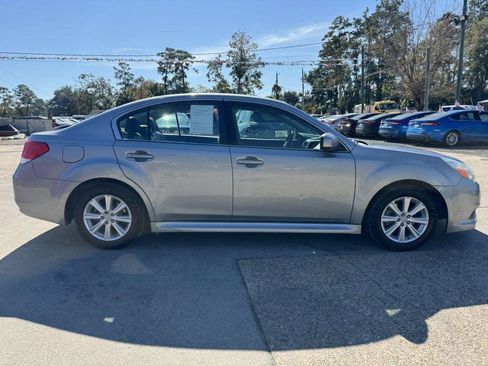Used 2010 Subaru Legacy 2.5i Premium image 4